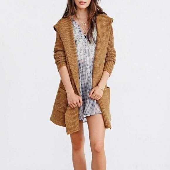 Anthropologie Kimchi Blue Camel Brown Knit Chunky Hooded Cardigan Women's XS - Picture 1 of 16